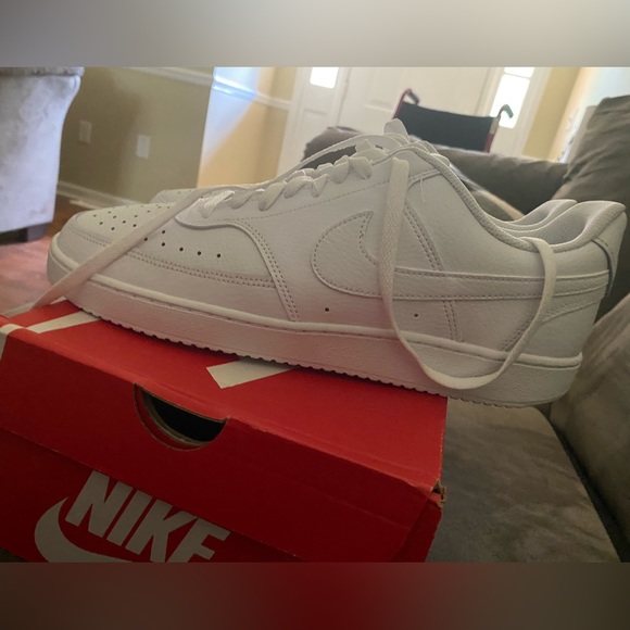Nike vision low all white - Picture 2 of 4